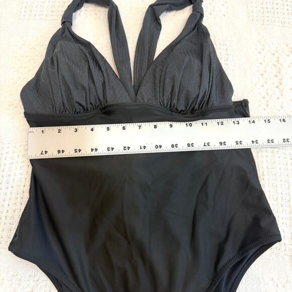 Cupshe large v front strappy back one piece swimsuit SW 2642 - Picture 4 of 8